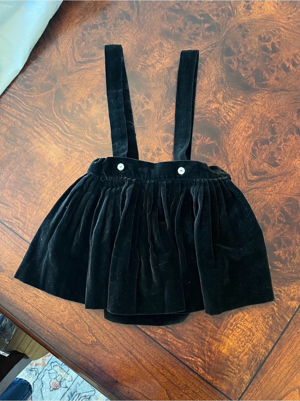 millbrook VTG black velvet suspender skirt little girls 4T?